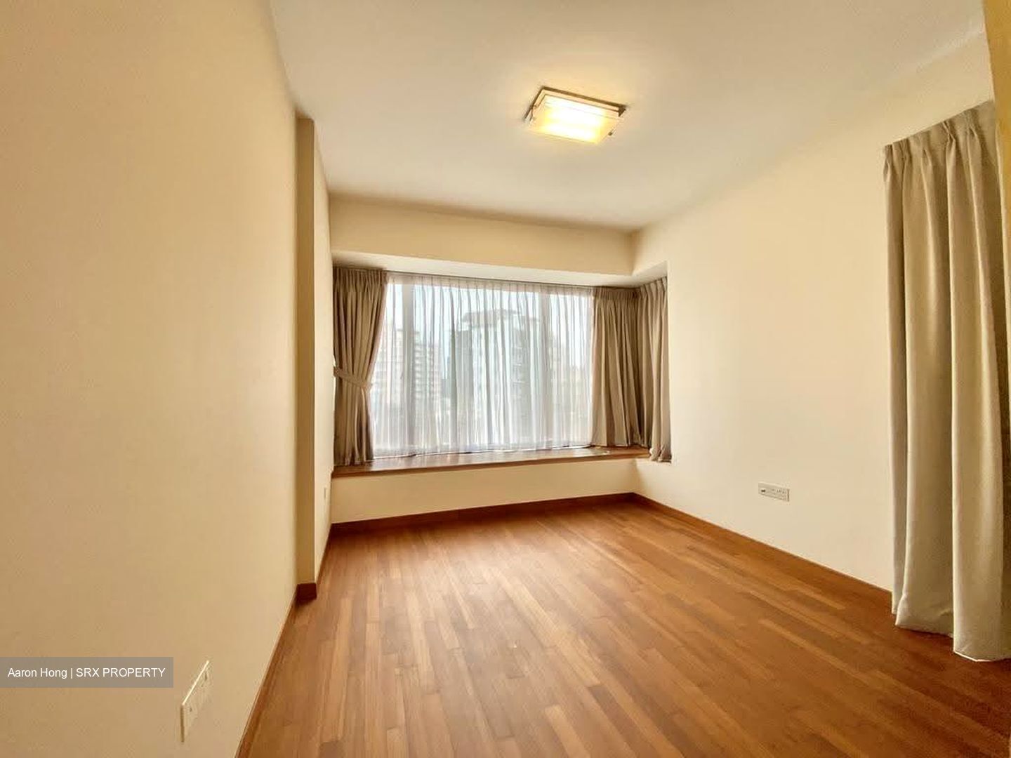 Vista Residences (D12), Condominium #618922071